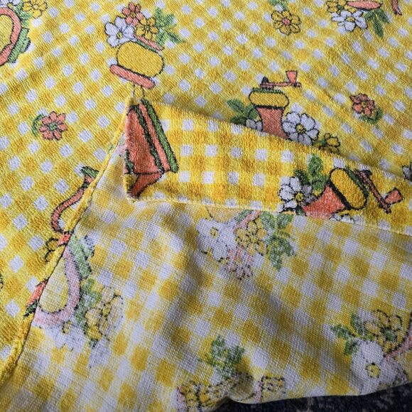 Vintage Terry Cloth Tablecloth 70s Kitchen Gold Yellow Check Flowers 51" X 74" - Picture 4 of 6